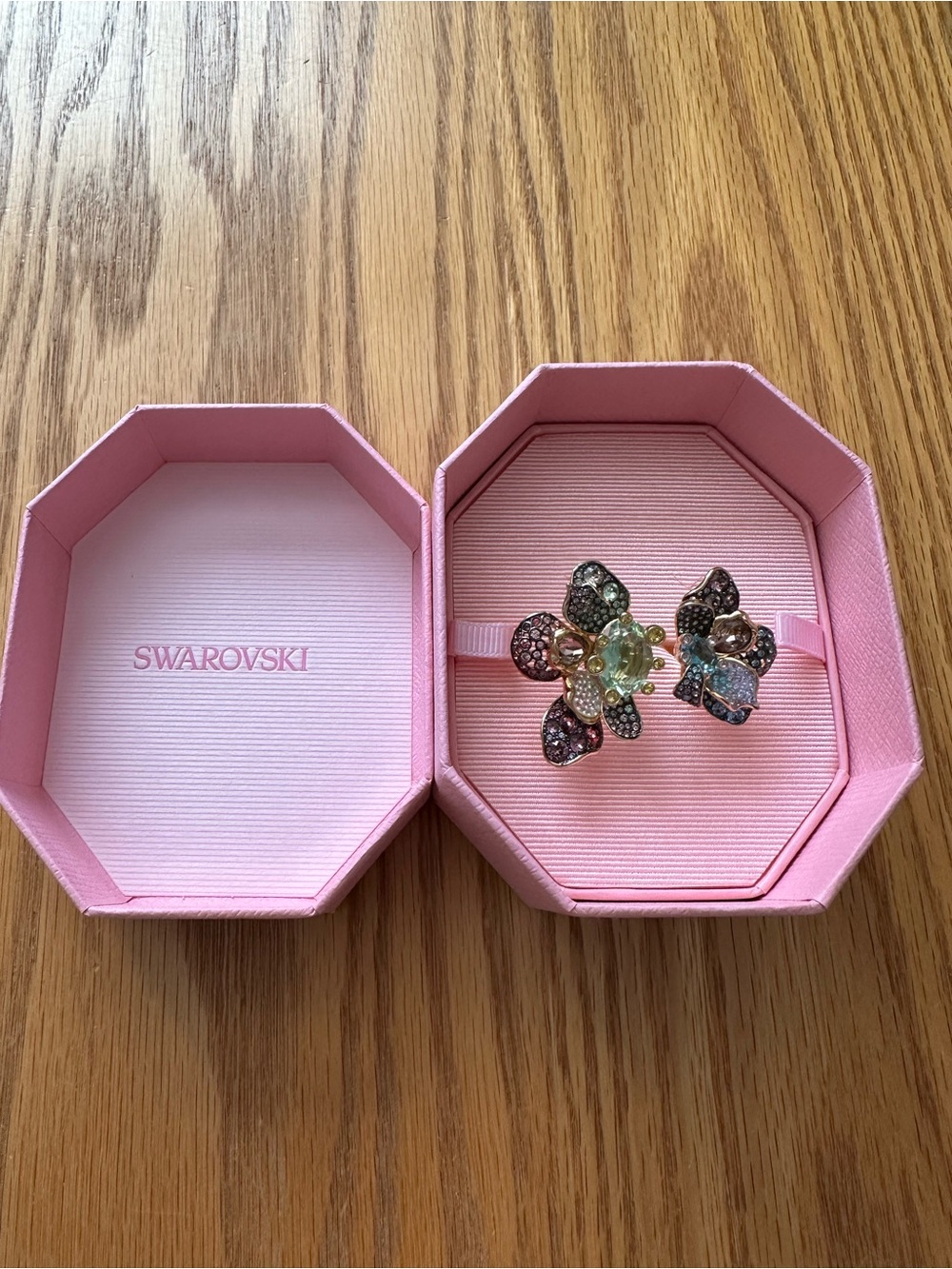 Swarovski Idyllia Mixed cuts, Pavé Floral Multicolor Crystal Ring